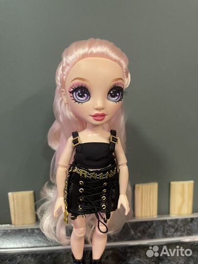 Кукла Rainbow High