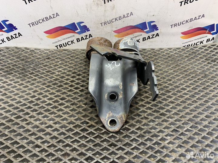 0221438 Кронштейн радиатора охлаждения