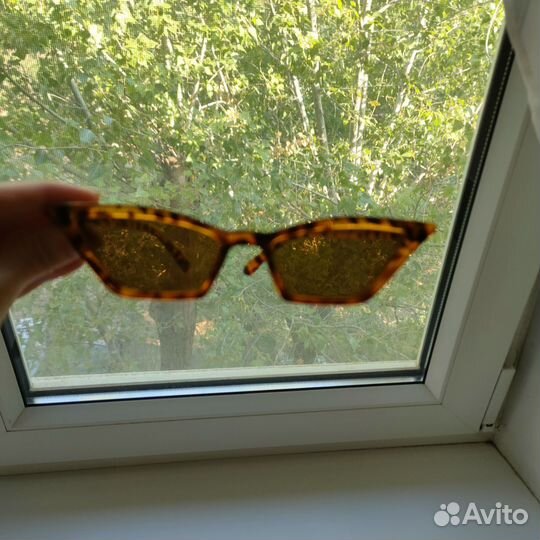 Солнцезащитные очки