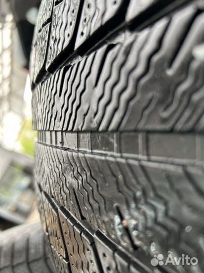 Michelin Latitude X-Ice 235/55 R19 101H