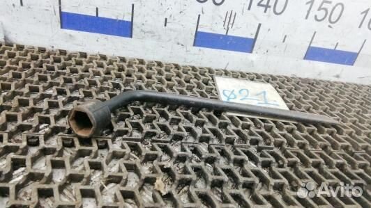 Ключ колесный toyota corolla E12 (BDN08VP01)