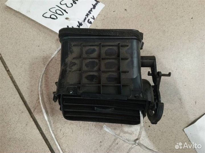 Дефлектор воздушный правый Mitsubishi Lancer 9 CS