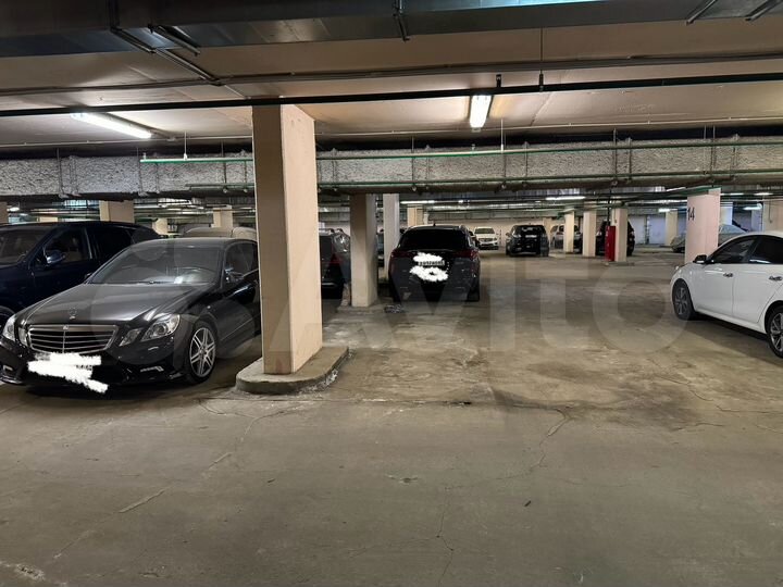 Машиноместо, 14 м²