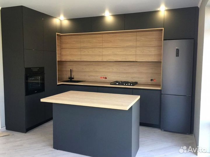 Кухня на заказ. Доставка и сборка