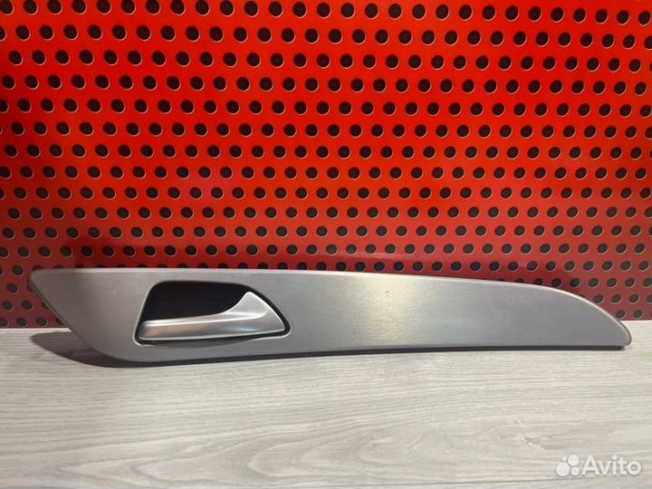 Ручка внутренняя задняя правая Mercedes-Benz Gle