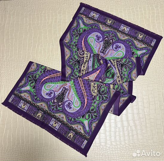 Шарф шелковый etro