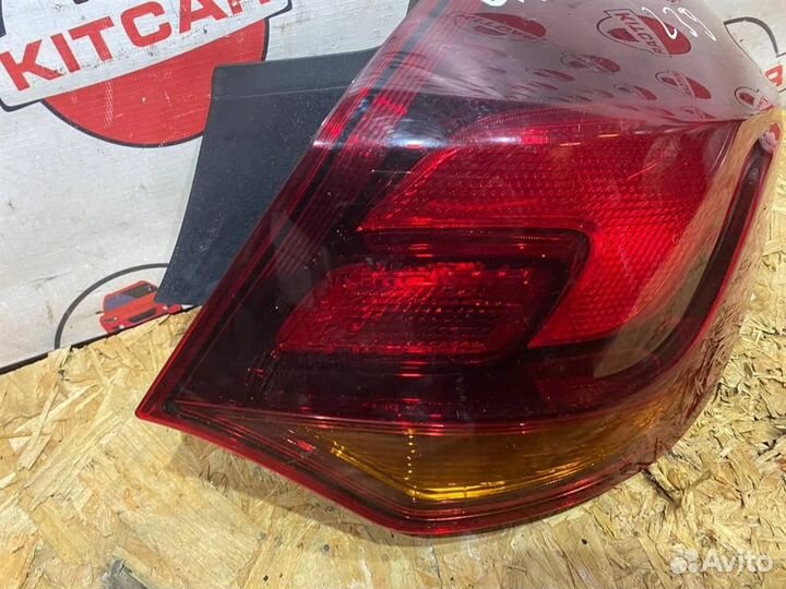 Фонарь задний правый Opel Astra J
