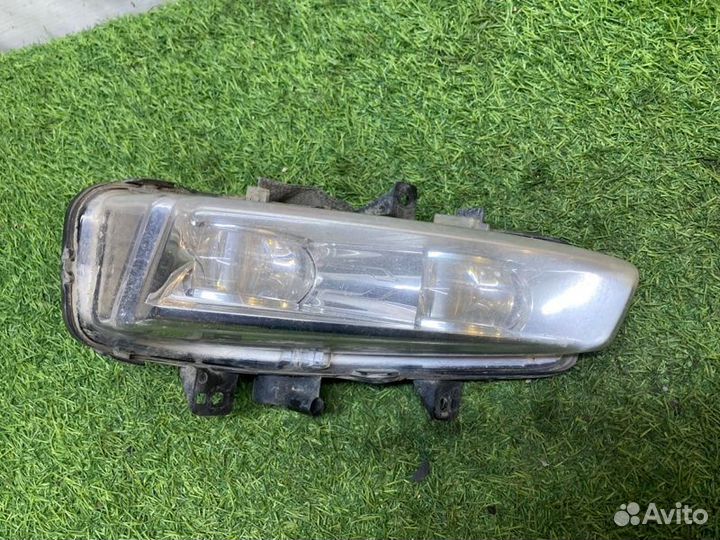 Фара противотуманная левая Land Rover Range Rover