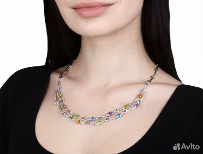 Золотое колье с цветными камнями