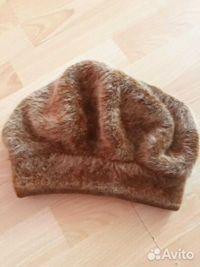 Береты разные, шапка,палантин, платок, шарф