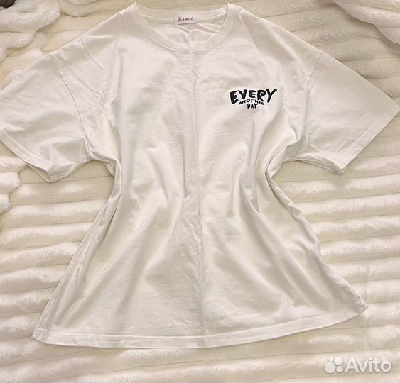 Футболка женская