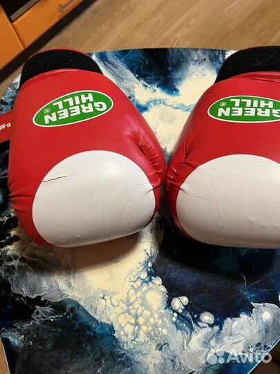 Боксерские перчатки 10 oz green hill