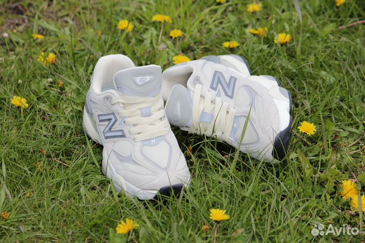 Женские кроссовки NEW balance 9060