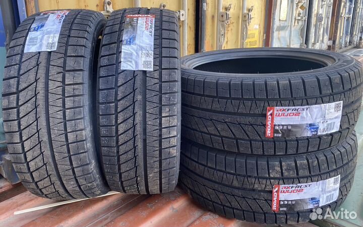 RoadX RX Frost WU02 235/50 R19 102H