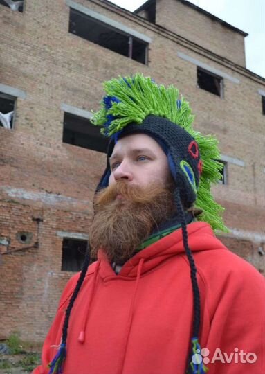 Мужская вязаная шапка 