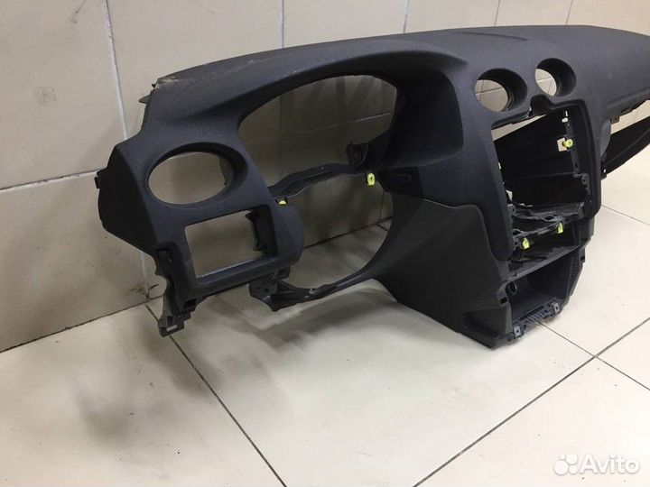 Передняя панель салона Ford Focus