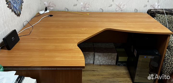 Компьютерный стол