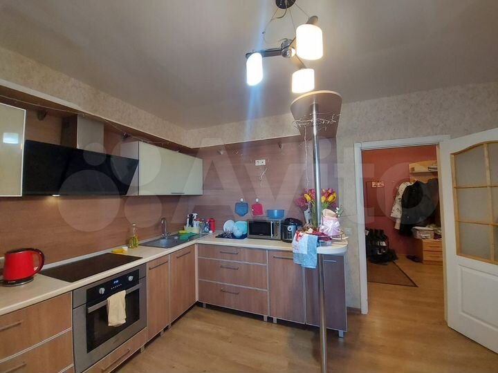 2-к. квартира, 67,1 м², 12/13 эт.