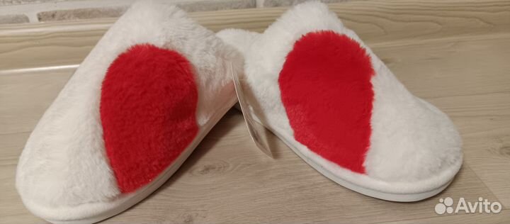Женские домашние тапочки