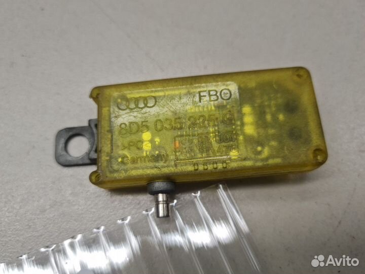 Антенна Audi A4 B5 1994-2001