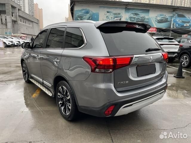 Mitsubishi Outlander 2.4 CVT, 2019, 83 300 км