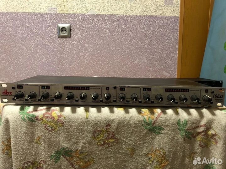 Компрессор лимитер dbx 166xs