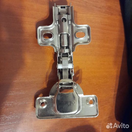 Петли мебельные boyard