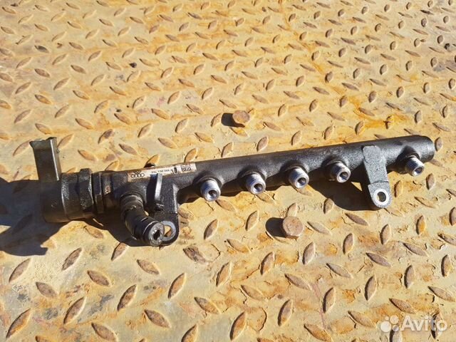 Рейка топливная (рампа) Audi A4 B8