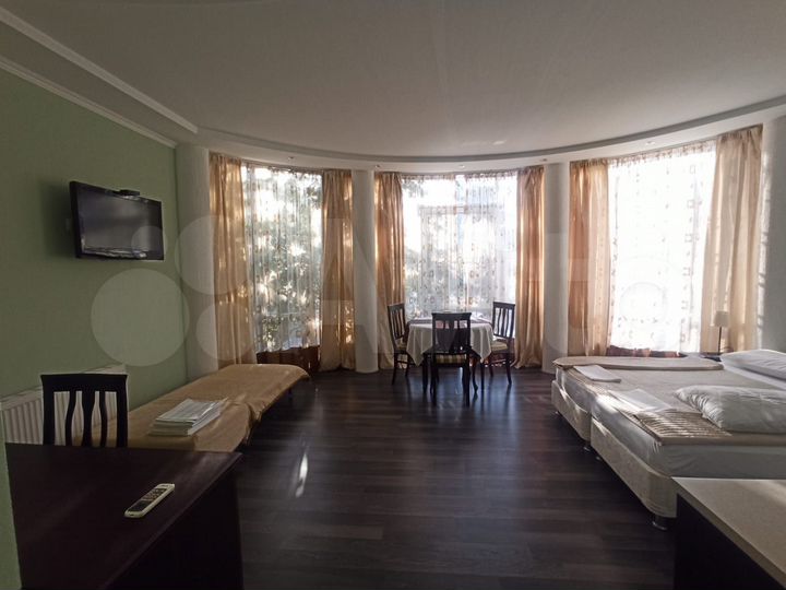 Комната 35 м² в 1-к., 2/4 эт.