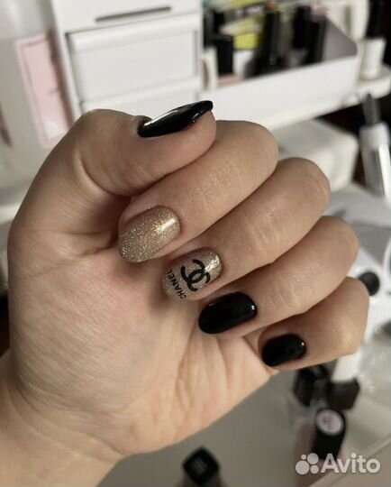 Маникюр и педикюр