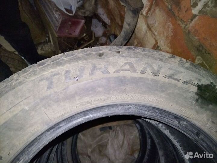 Bridgestone Turanza AR10 225/60 R16