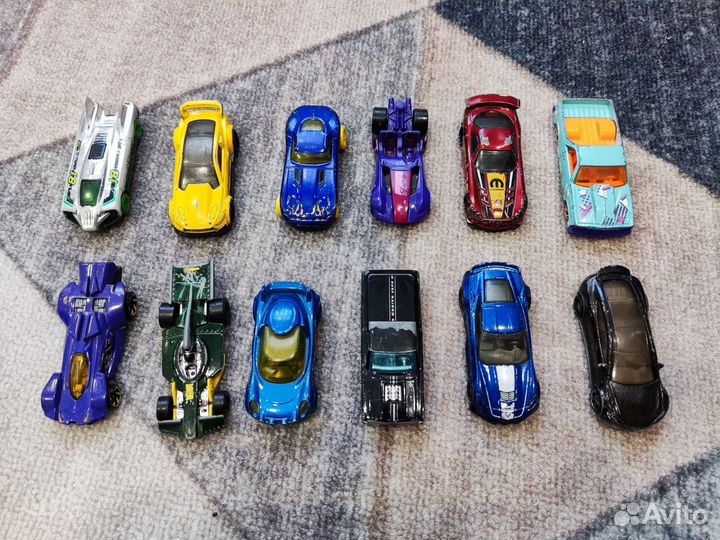 Hot wheels машинки