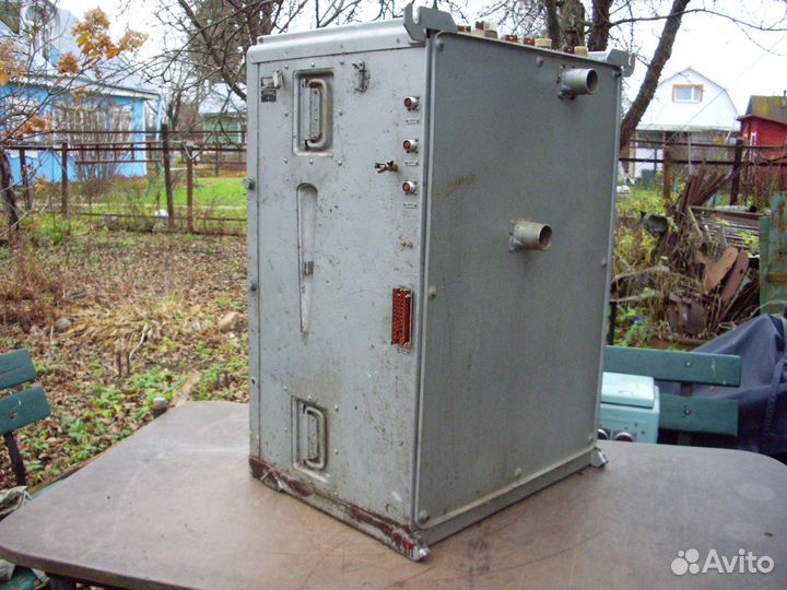 Радиостанция Р-409. Корпус основной стойки