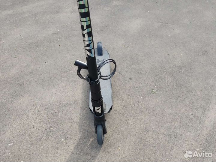 Самокат трюковой