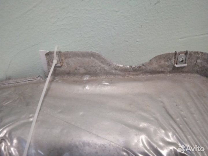 Теплоизоляционный экран правый Bmw X5Mp F15 3.0