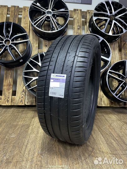 Michelin Pilot Sport 4 265/40 R18 101Y
