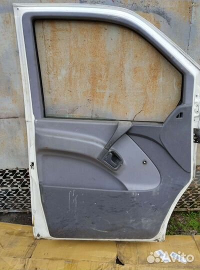Дверь передняя левая мерседес Вито 638