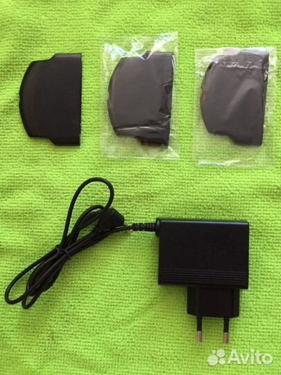 Игры Зарядка и задние крышки на PSP