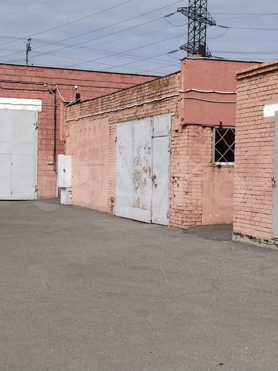 Свободного назначения, 2165 м²