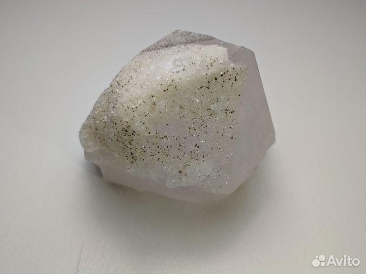 Кристалл горный хрусталь