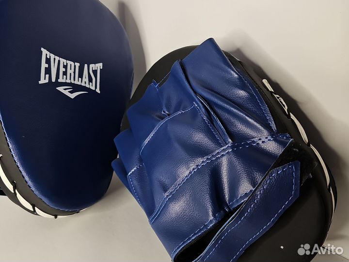 Боксерские лапы новые синие Everlast 2шт