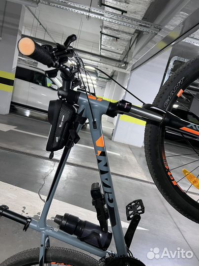 Велосипед giant ATX 1 (рама-М, колёса 27,5)