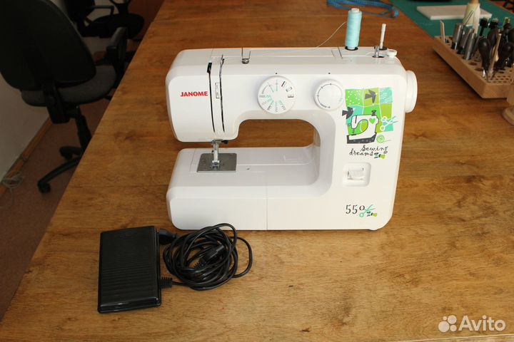 Швейная машина janome 550 с коробкой и документами