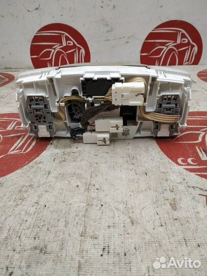 Плафон подсветки салона Infiniti Fx35 S51 VQ35HR