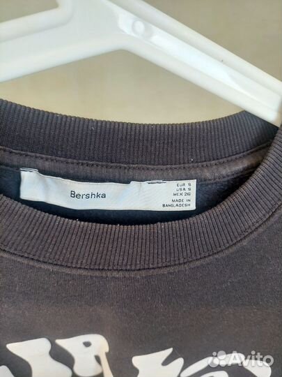 Свитшот женский bershka р. S