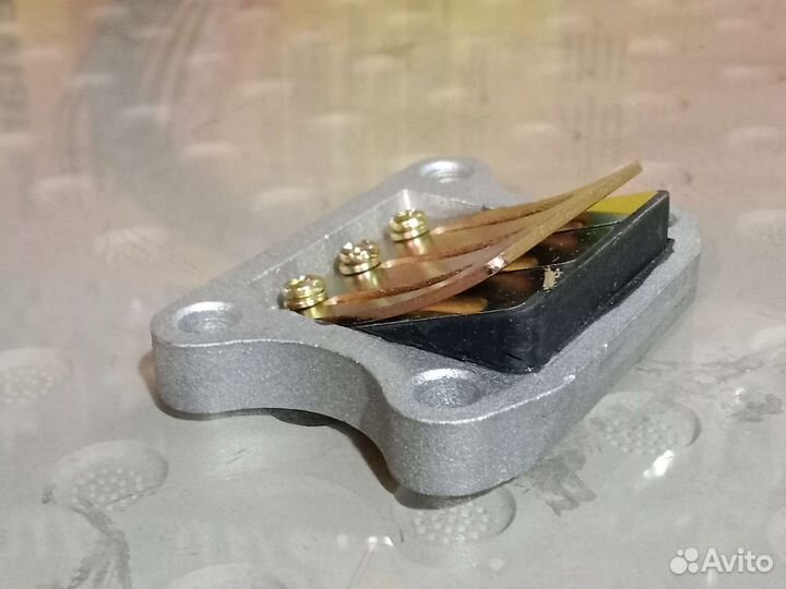 Лепестковый клапан honda dio