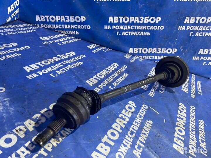 Задний правый привод Mercedes-Benz W211 седан