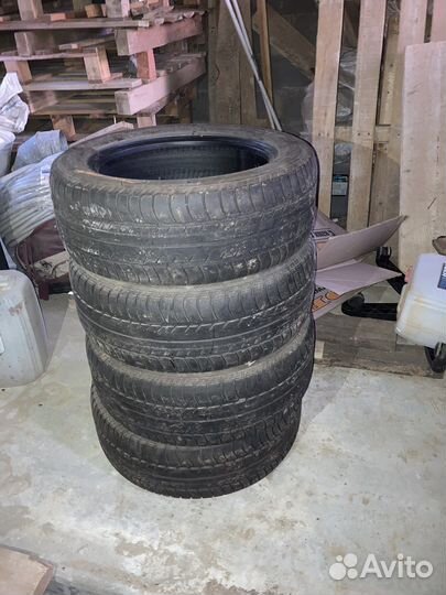Goodyear Assurance TripleTred 205/55 R16