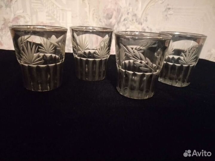 Хрустальные рюмки. Стопки