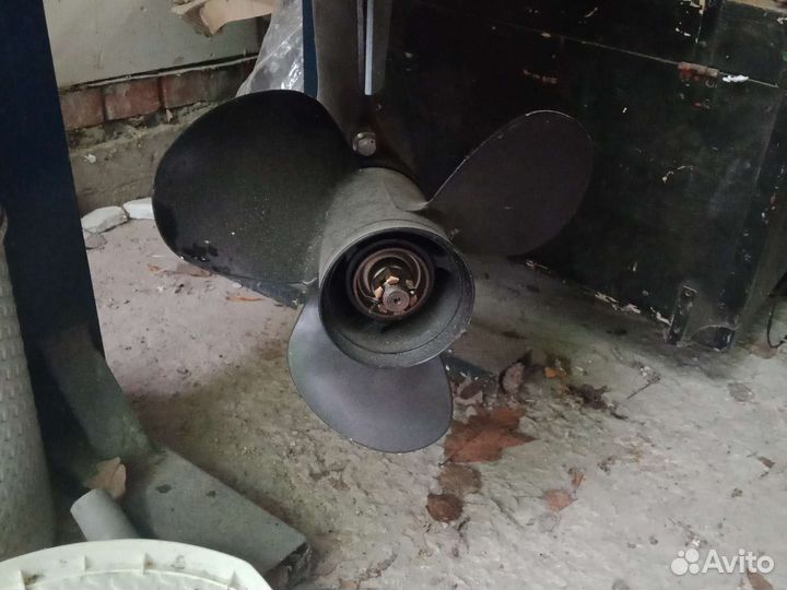 Мотор подвесной лодочный